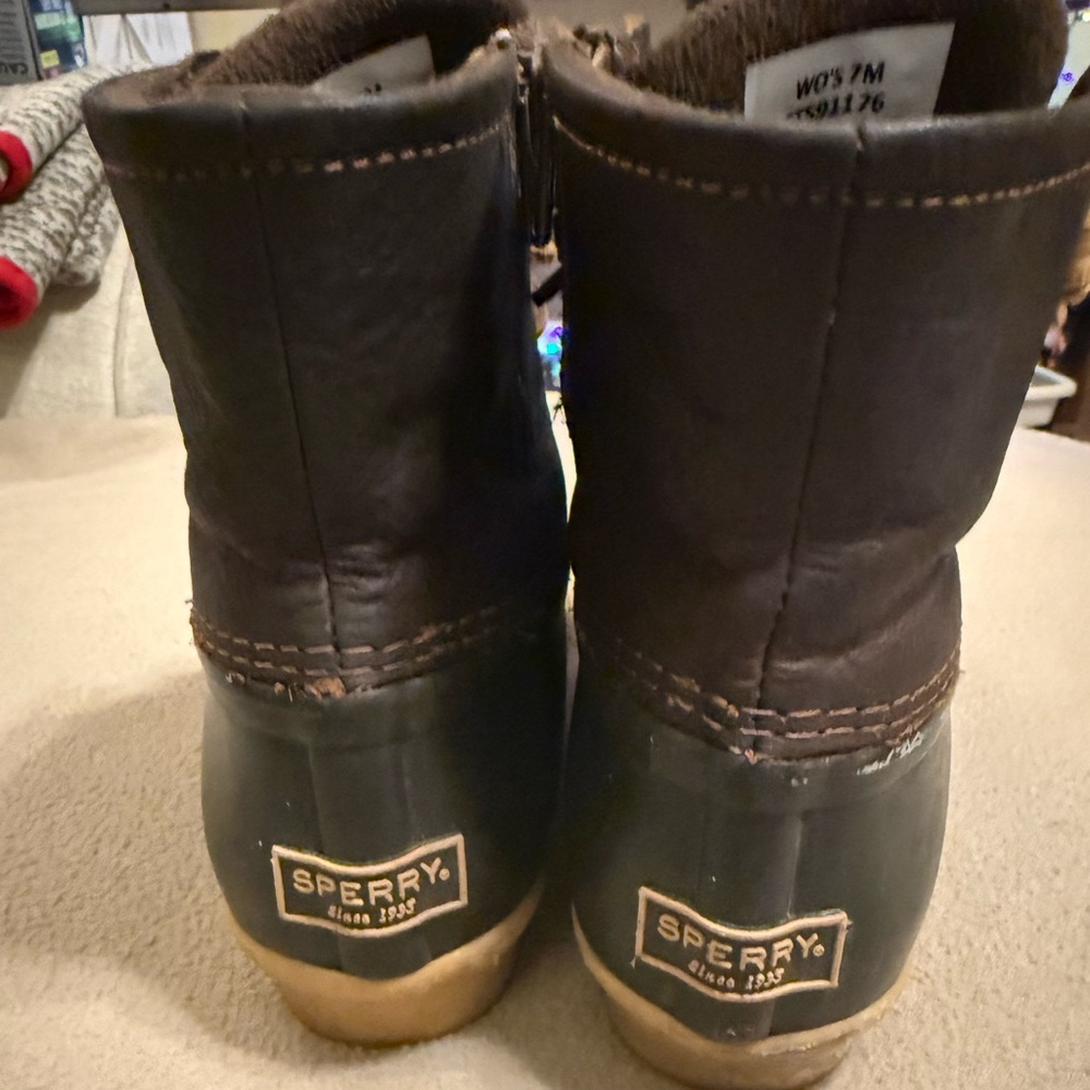 Sperry Women’s Duck Boots - Picture 3 of 4